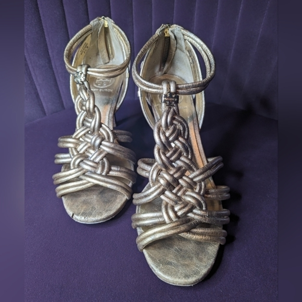 Tory Burch Size 8.5 Gold Strappy Sandal Heels